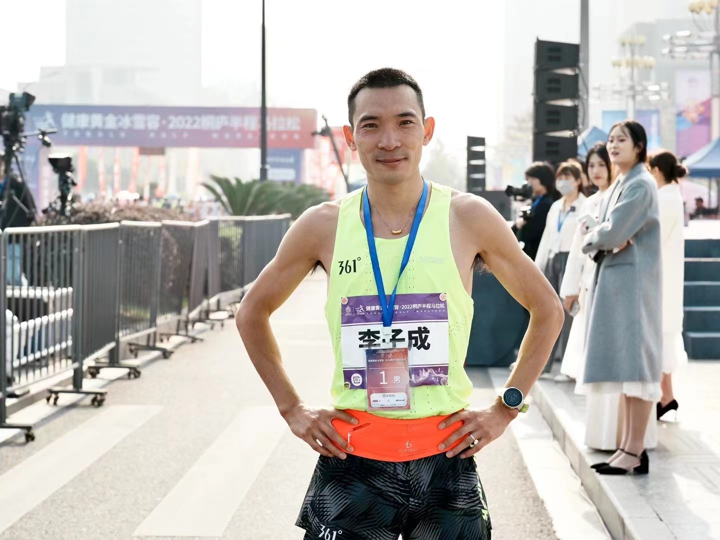 ����ȫ���o(j��)������f�\�ӆT���ӳ�ͩ�]���R�Z��